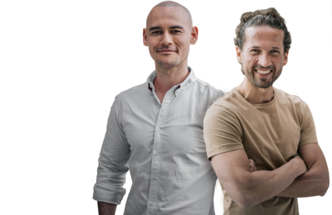 Chris Eisele und Pascal Groß nebeneinander lächelnd.